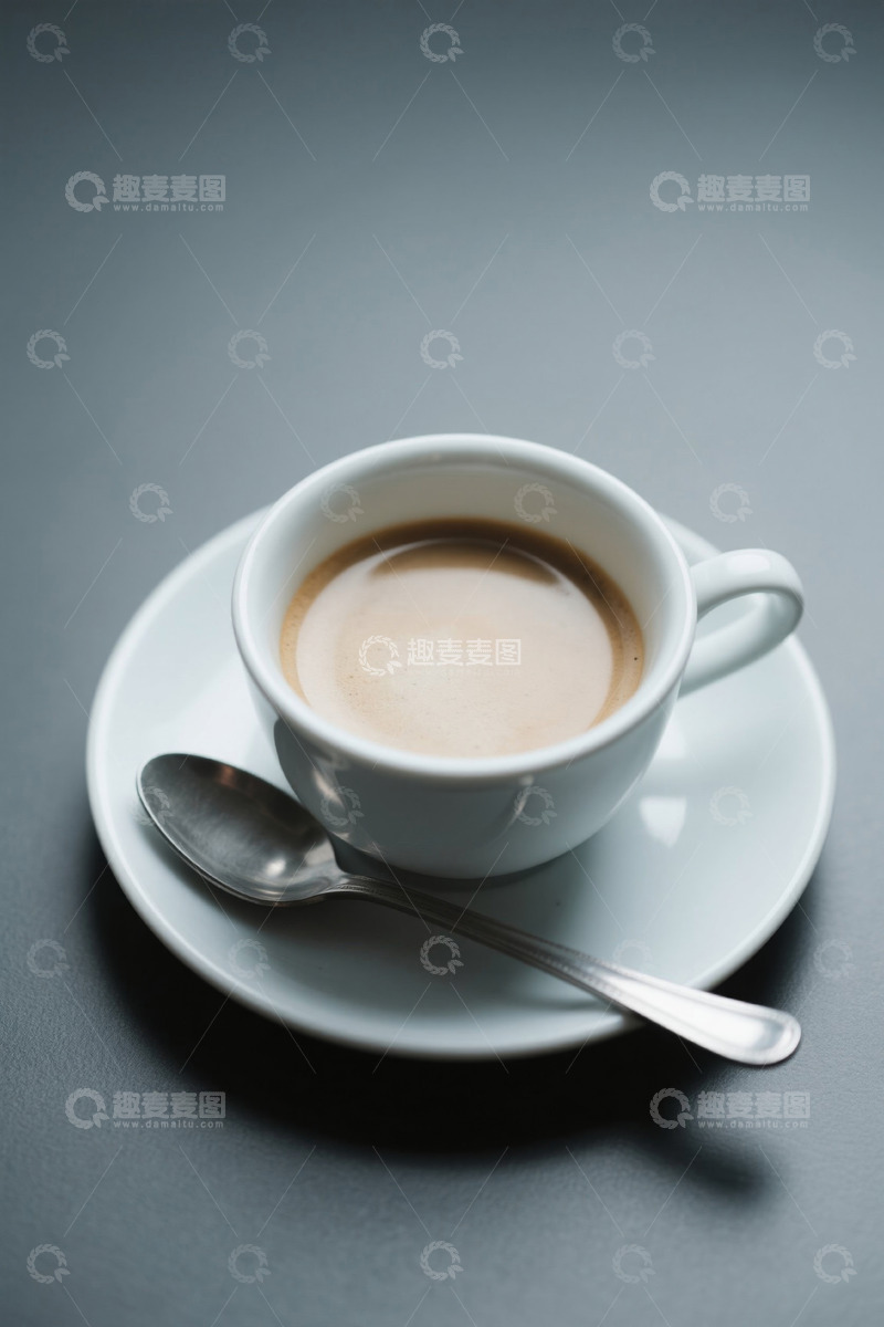 高清大图下载【趣麦麦图】白色咖啡杯与勺子特写