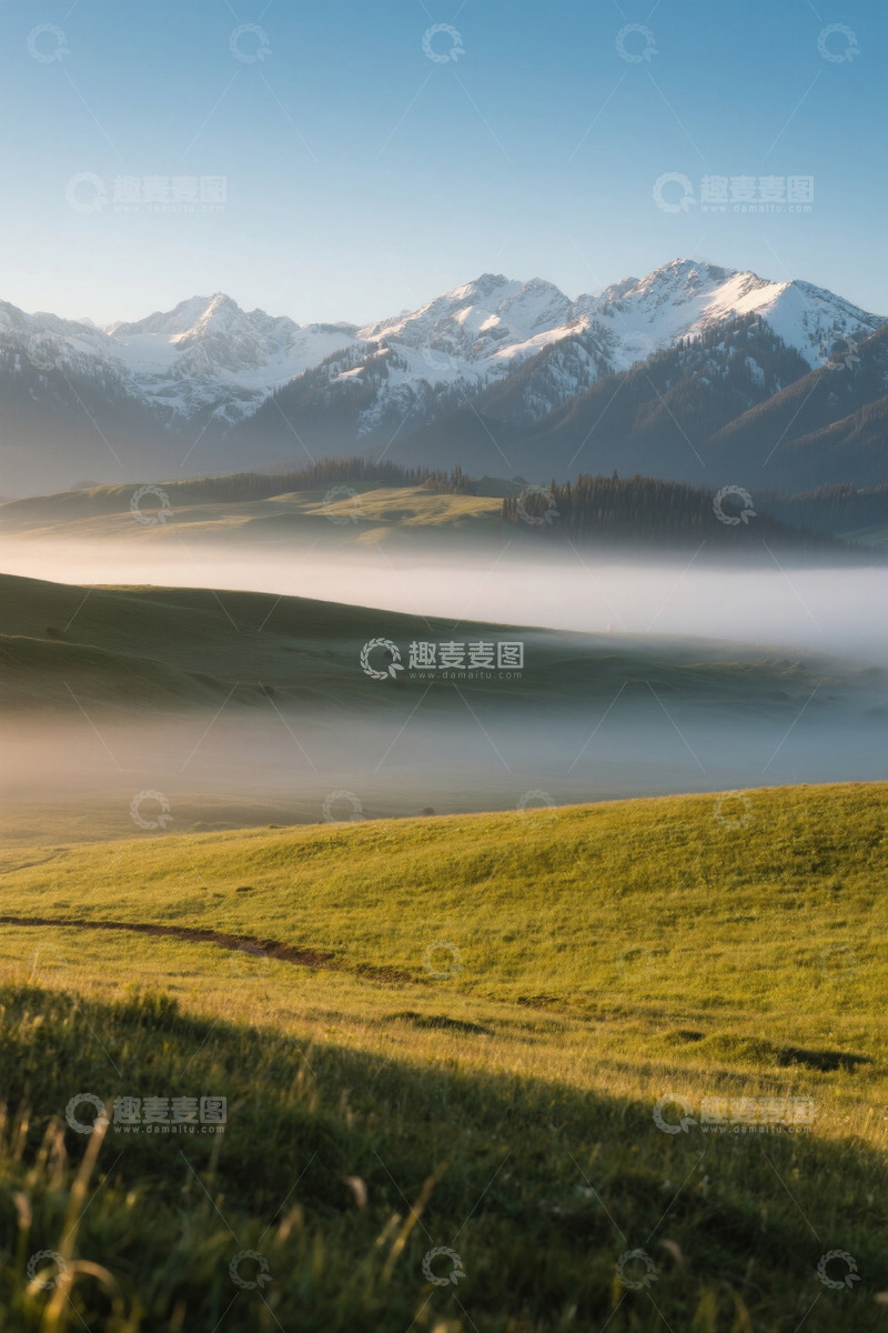 高清大图下载【趣麦麦图】雪山下的草原风光