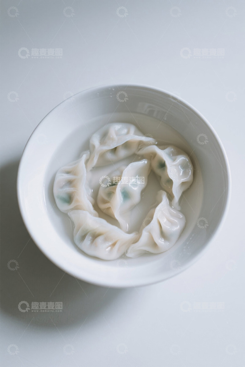 高清大图下载【趣麦麦图】碗中盛着的美味饺子
