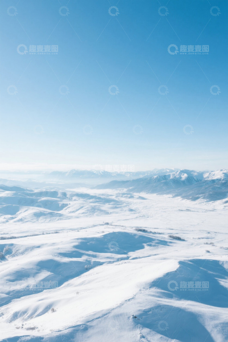 高清大图下载【趣麦麦图】雪覆山脉蓝天自然风光