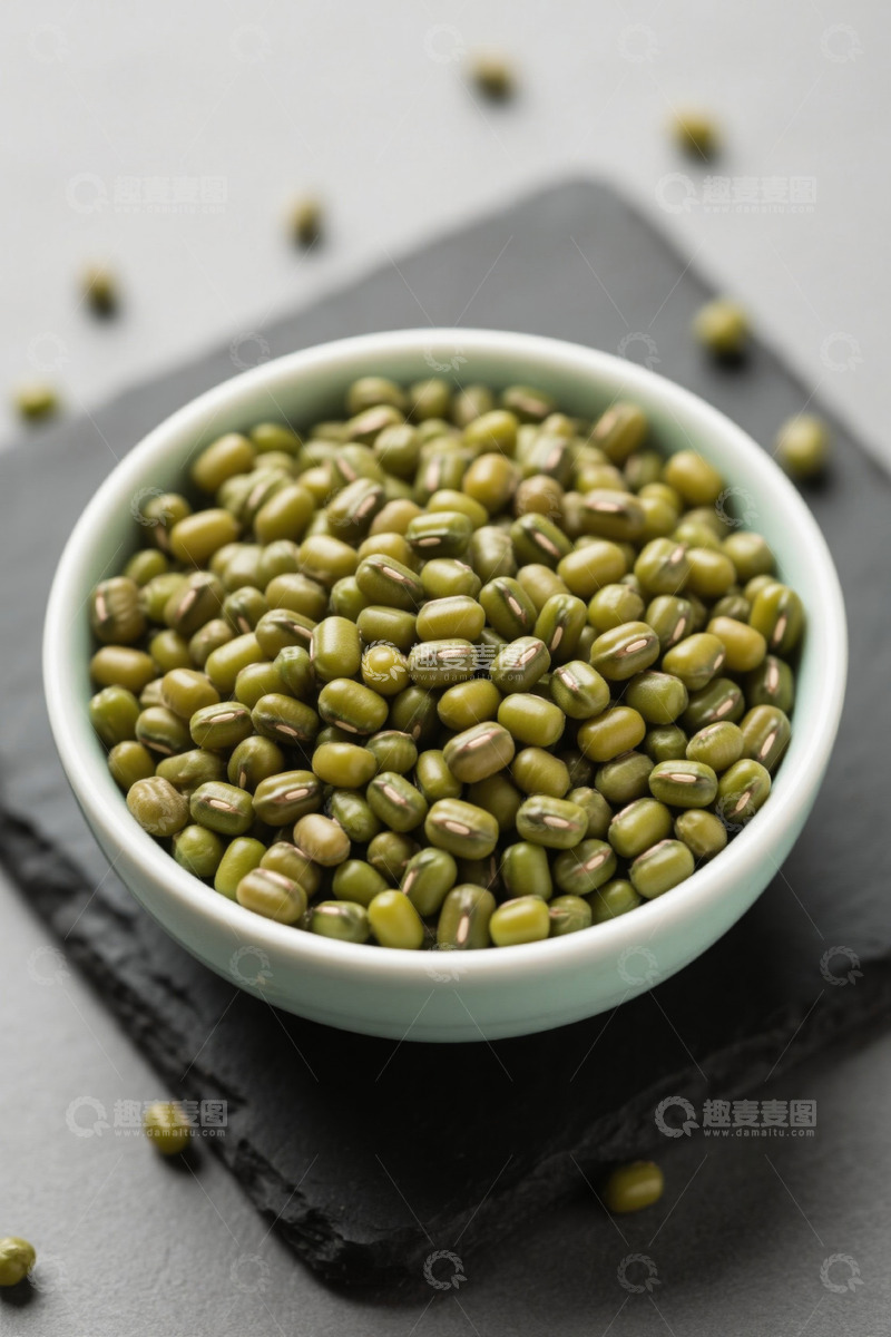 高清大图下载【趣麦麦图】碗装绿豆特写