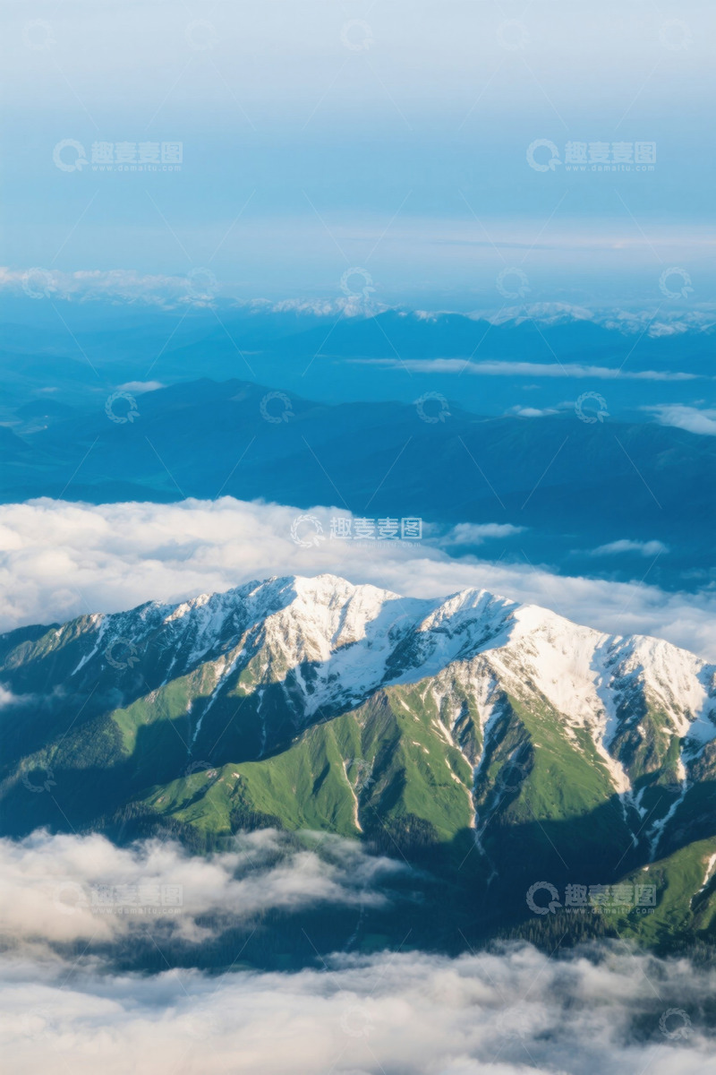 高清大图下载【趣麦麦图】高空俯瞰雪山云海风光