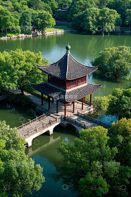 中式亭台楼阁湖景风光