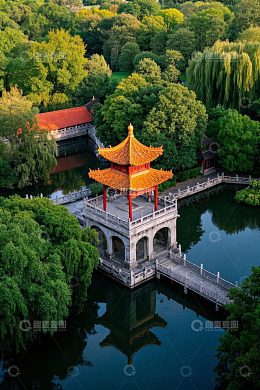 中式园林湖心亭鸟瞰全景