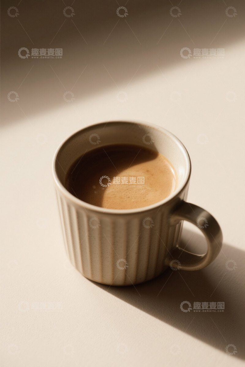 高清大图下载【趣麦麦图】白色杯子装的咖啡特写