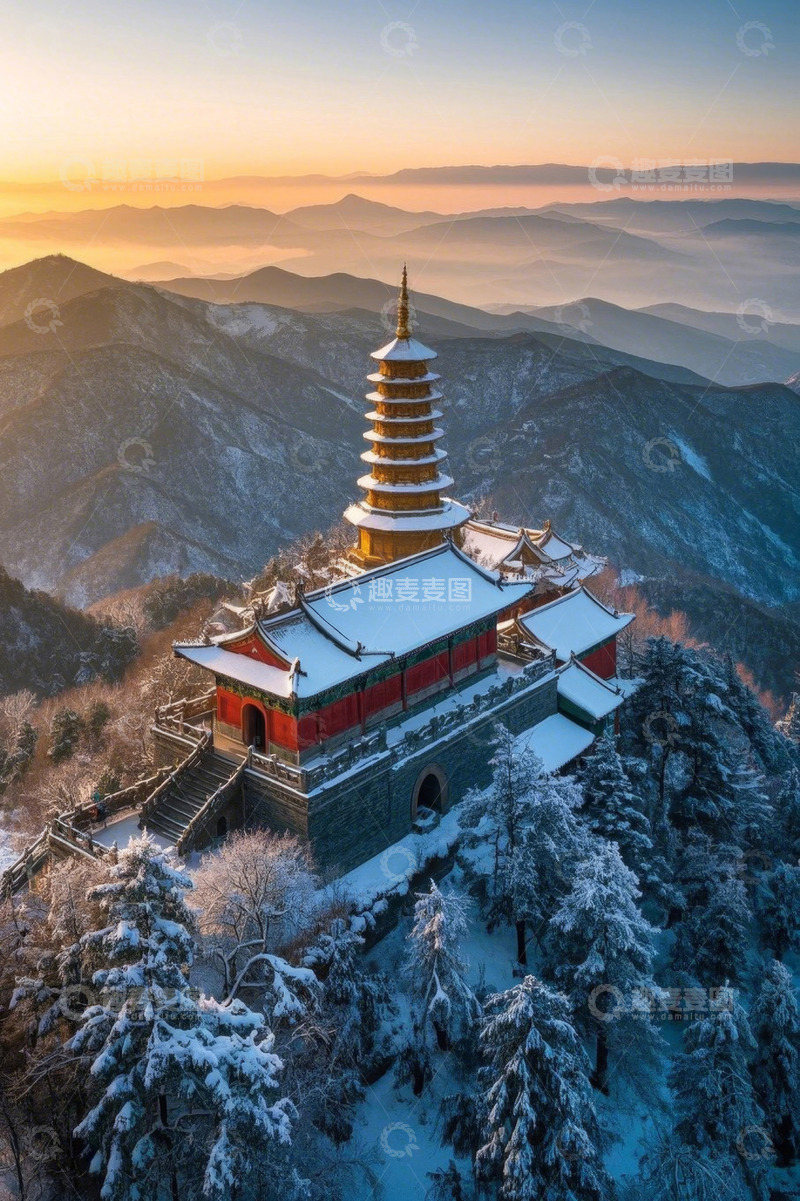 高清大图下载【趣麦麦图】雪后山间古建筑全景