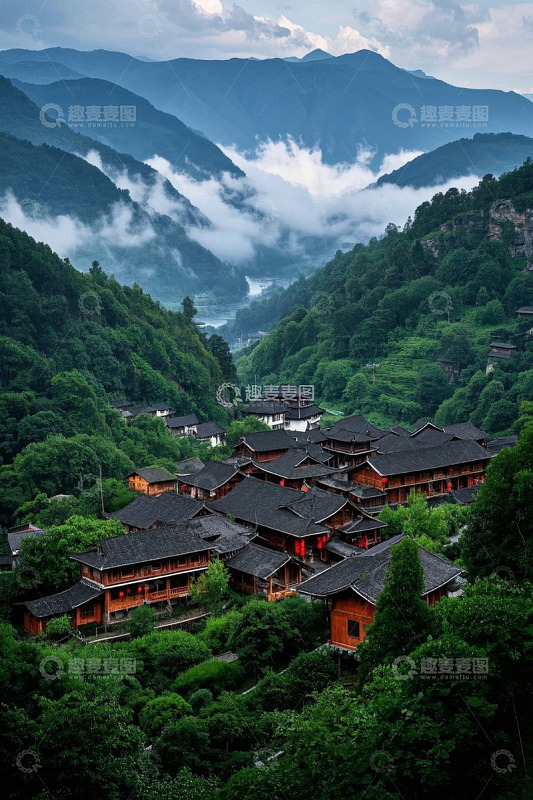 山间村落自然风光全景
