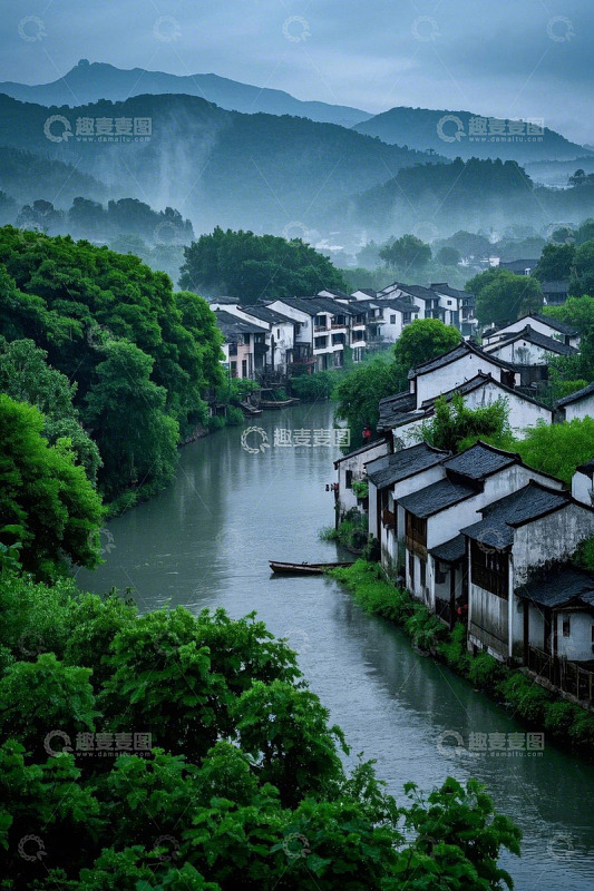 江南水乡沿河民居风景