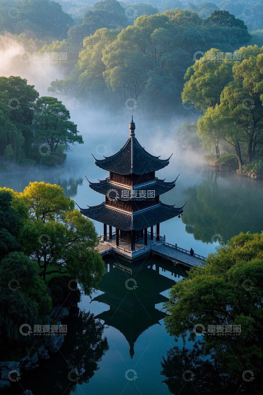 湖畔中式楼阁自然风光