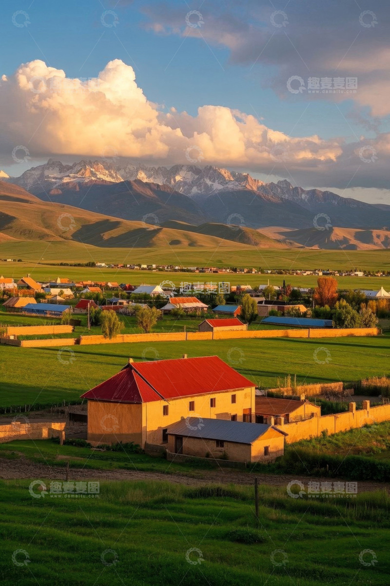 高清大图下载【趣麦麦图】草原村庄与远处雪山风光
