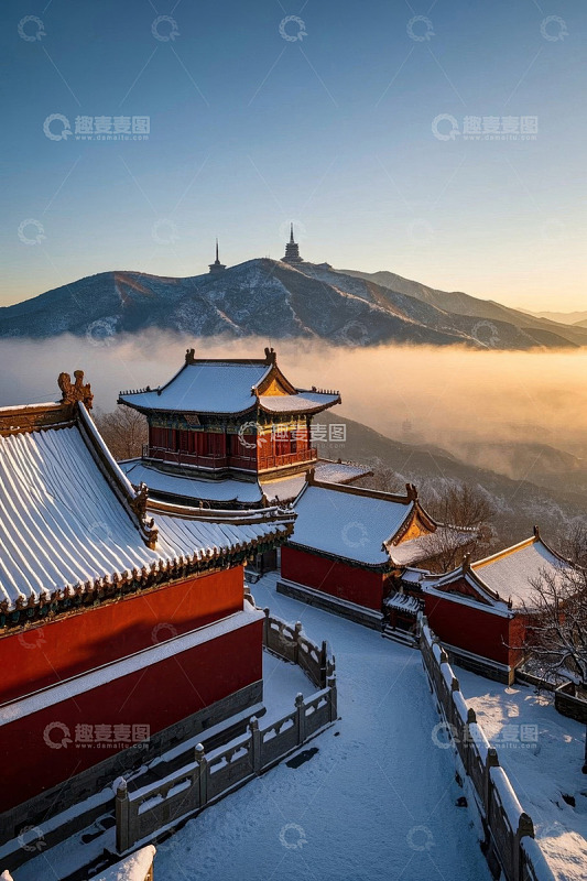 冬日雪后古建筑与远山景观