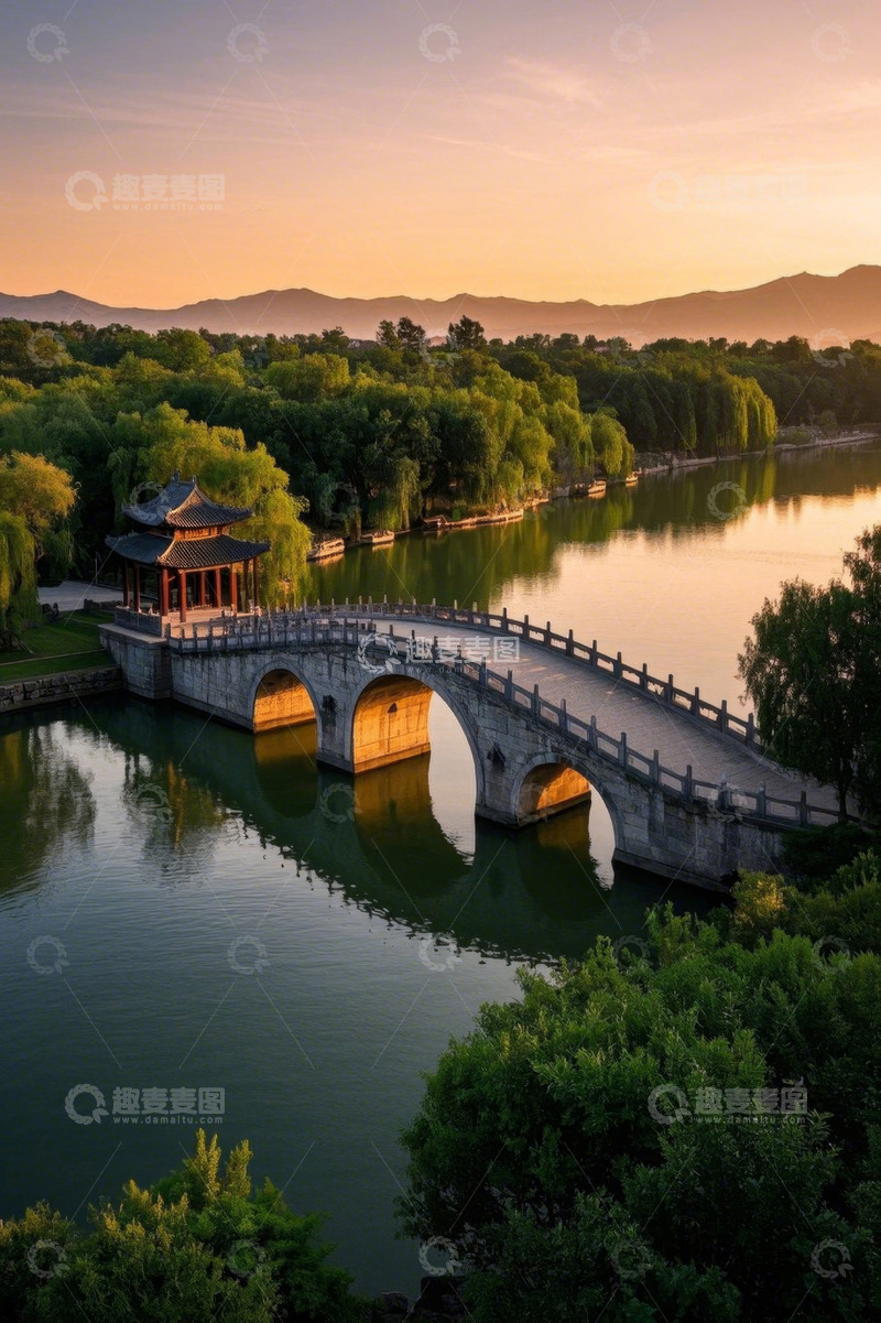 高清大图下载【趣麦麦图】湖畔石桥与中式亭阁风景