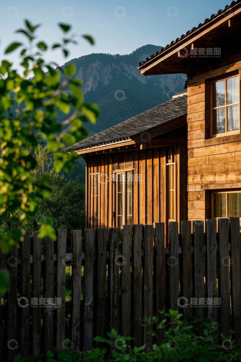 高清大图下载【趣麦麦图】山间木屋与围栏自然景致