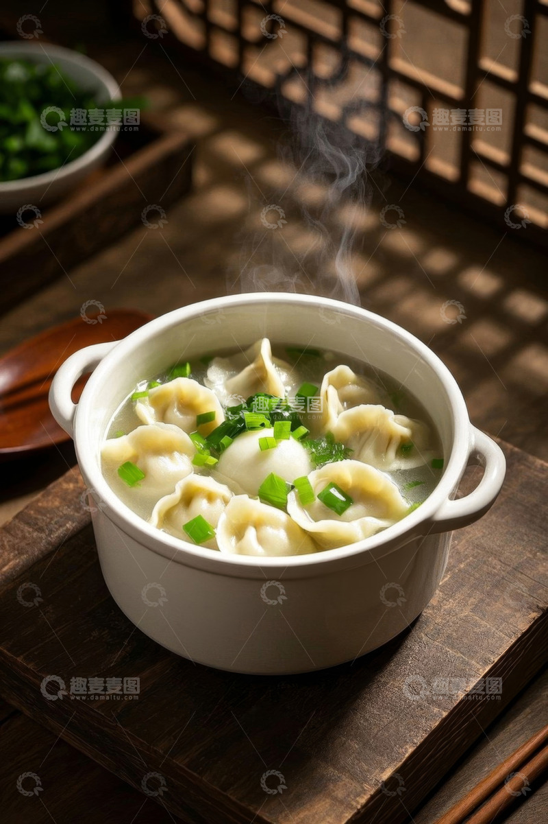 高清大图下载【趣麦麦图】热气腾腾的饺子汤特写