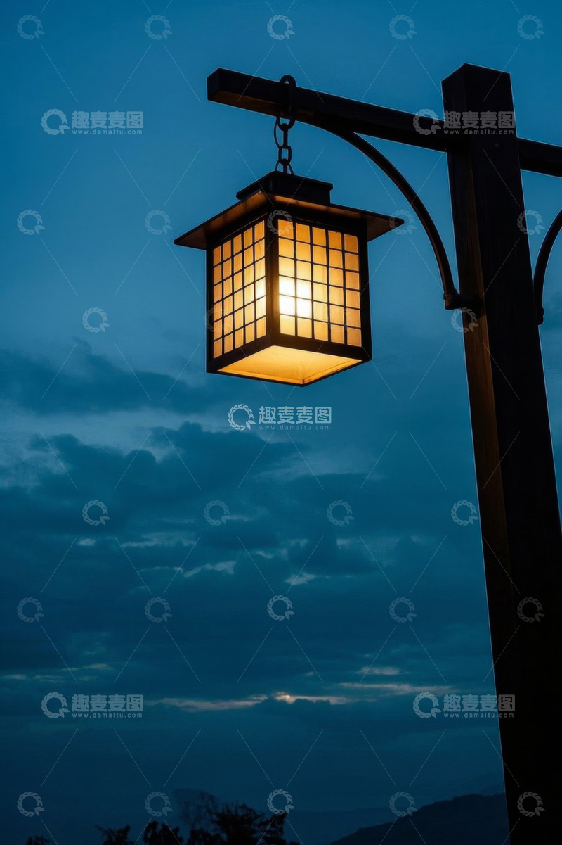 高清大图下载【趣麦麦图】户外暮色中的中式挂灯
