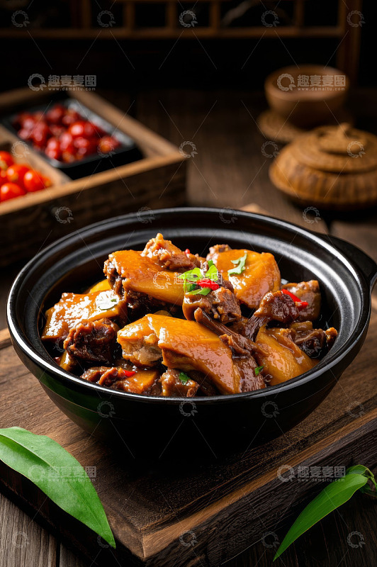 砂锅中的美味红烧鸭肉
