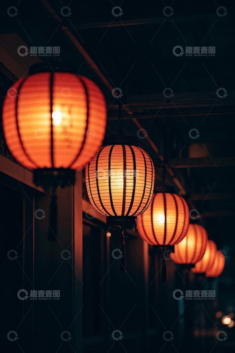 高清大图下载【趣麦麦图】悬挂的红色中式灯笼装饰