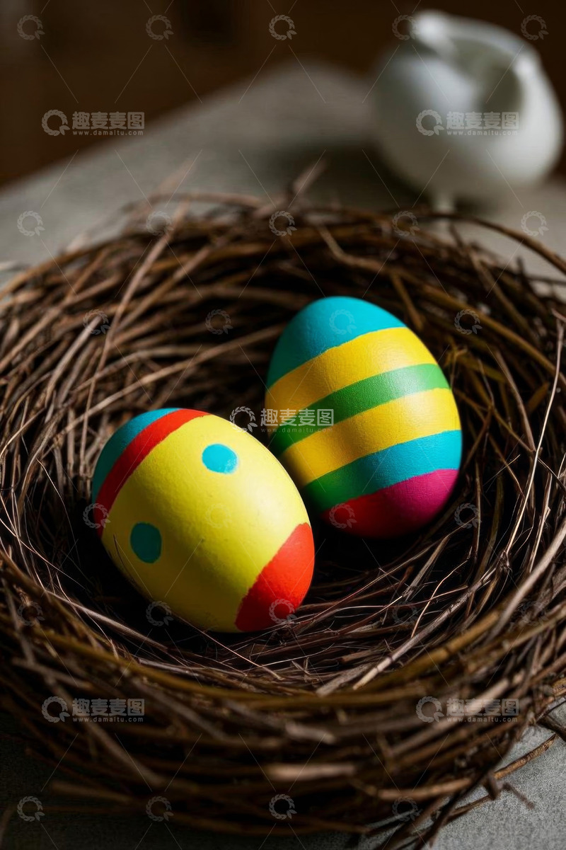 高清大图下载【趣麦麦图】鸟巢中的复活节彩蛋