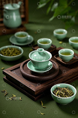 中式茶具与茶叶静物展示
