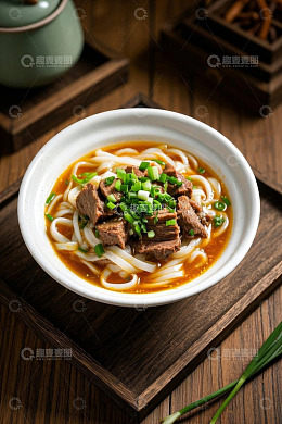 碗装牛肉米粉特写