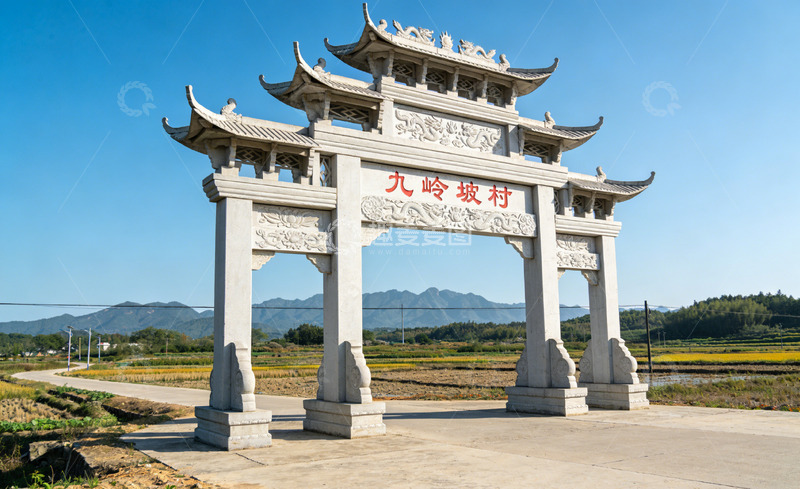 高清大图下载【趣麦麦图】传统中式村口牌坊