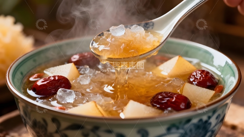 高清大图下载【趣麦麦图】热气腾腾银耳梨汤美食摄影