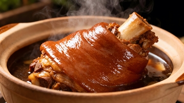 红烧猪蹄砂锅美食