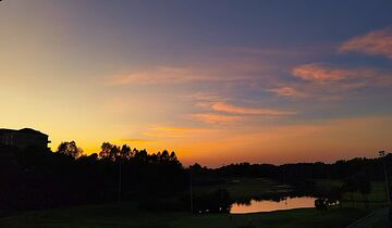 日落湖畔风光剪影