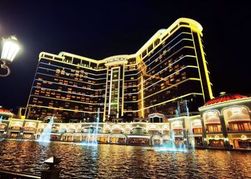 夜景灯光酒店喷泉建筑风光