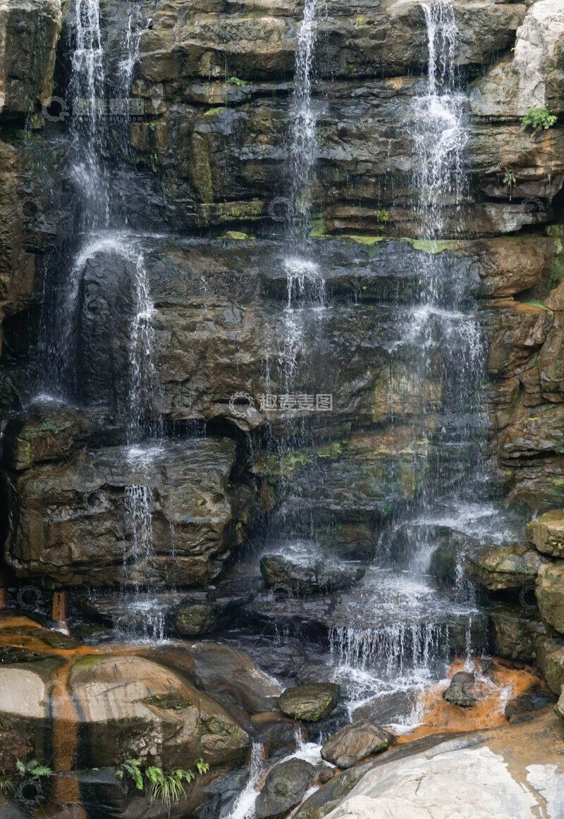 高清大图下载【趣麦麦图】岩壁瀑布自然景观摄影