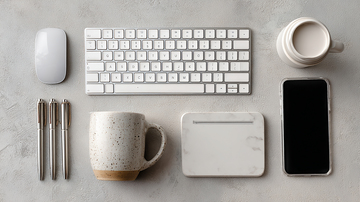 现代办公桌面布局