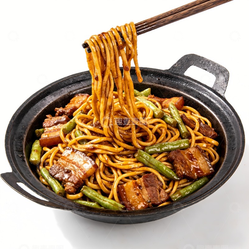 高清大图下载【趣麦麦图】铁锅焖面图片1