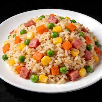 食材丰富的扬州炒饭图片