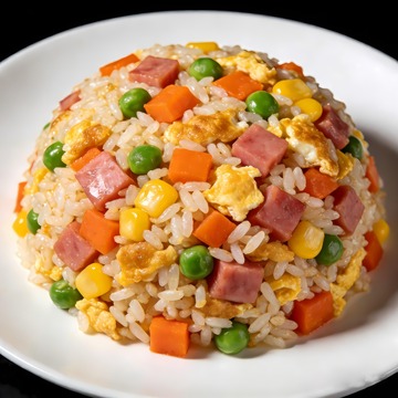 食材丰富的扬州炒饭摄影