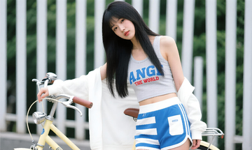 青春活力运动装街拍女生写真人像