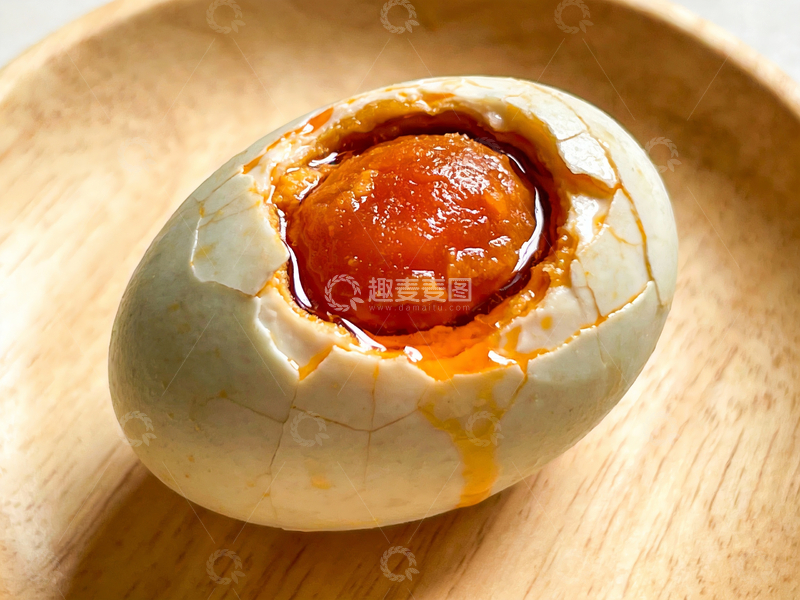 源文件下载【趣麦麦图】一枚烤咸鸭蛋2