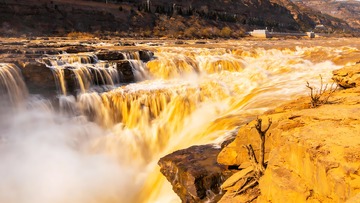 壶口瀑布场景