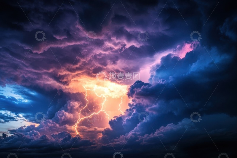 高清大图下载【趣麦麦图】紫色金色的雷云