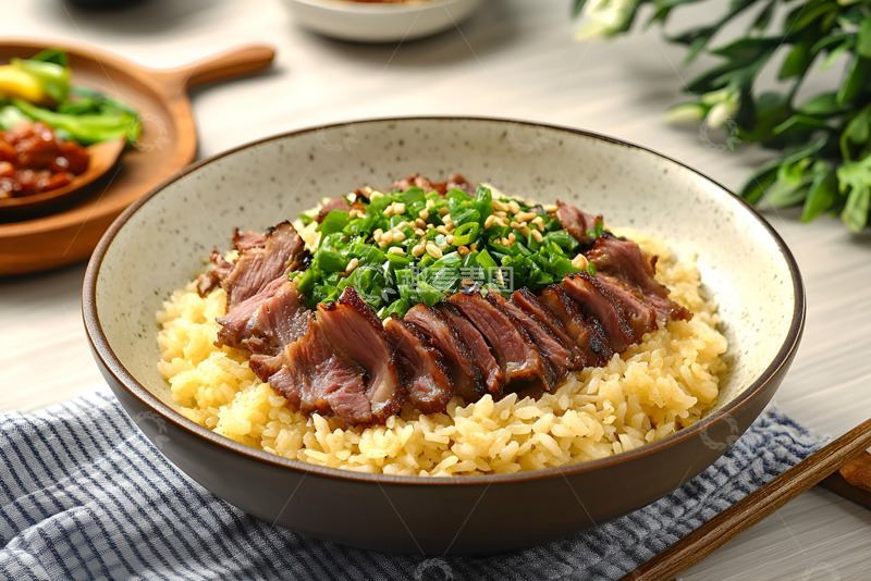 高清大图下载【趣麦麦图】牛肉炒大米饭