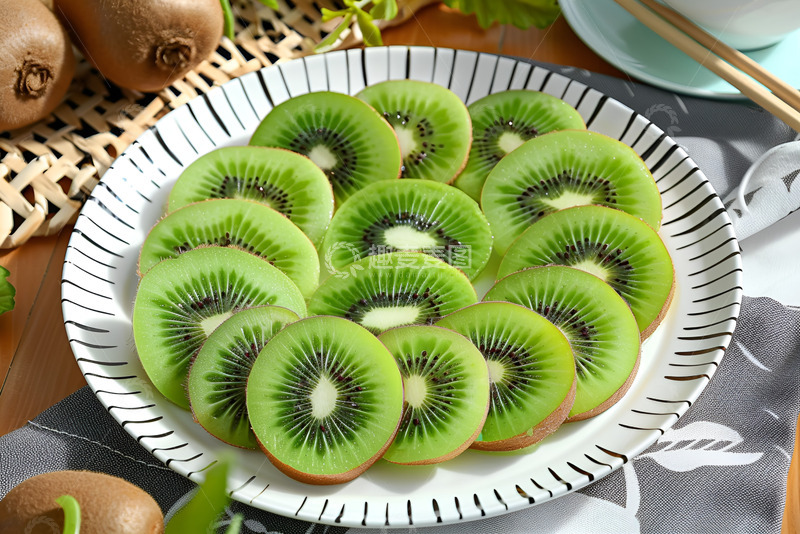 高清大图下载【趣麦麦图】一盘猕猴桃切片