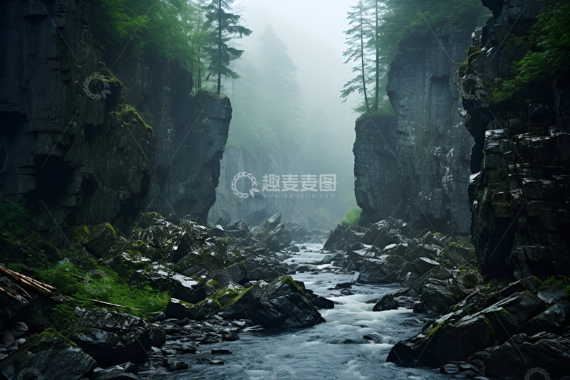 高清大图下载【趣麦麦图】山崖岩石中的溪流