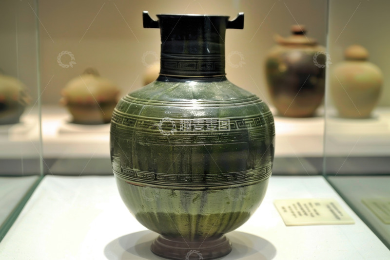 高清大图下载【趣麦麦图】绿色古董瓷瓶