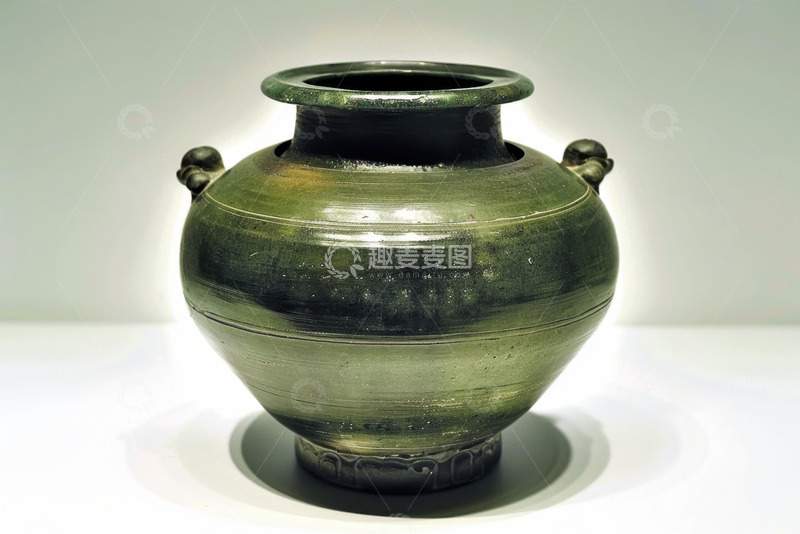高清大图下载【趣麦麦图】一个青绿色的瓷瓶
