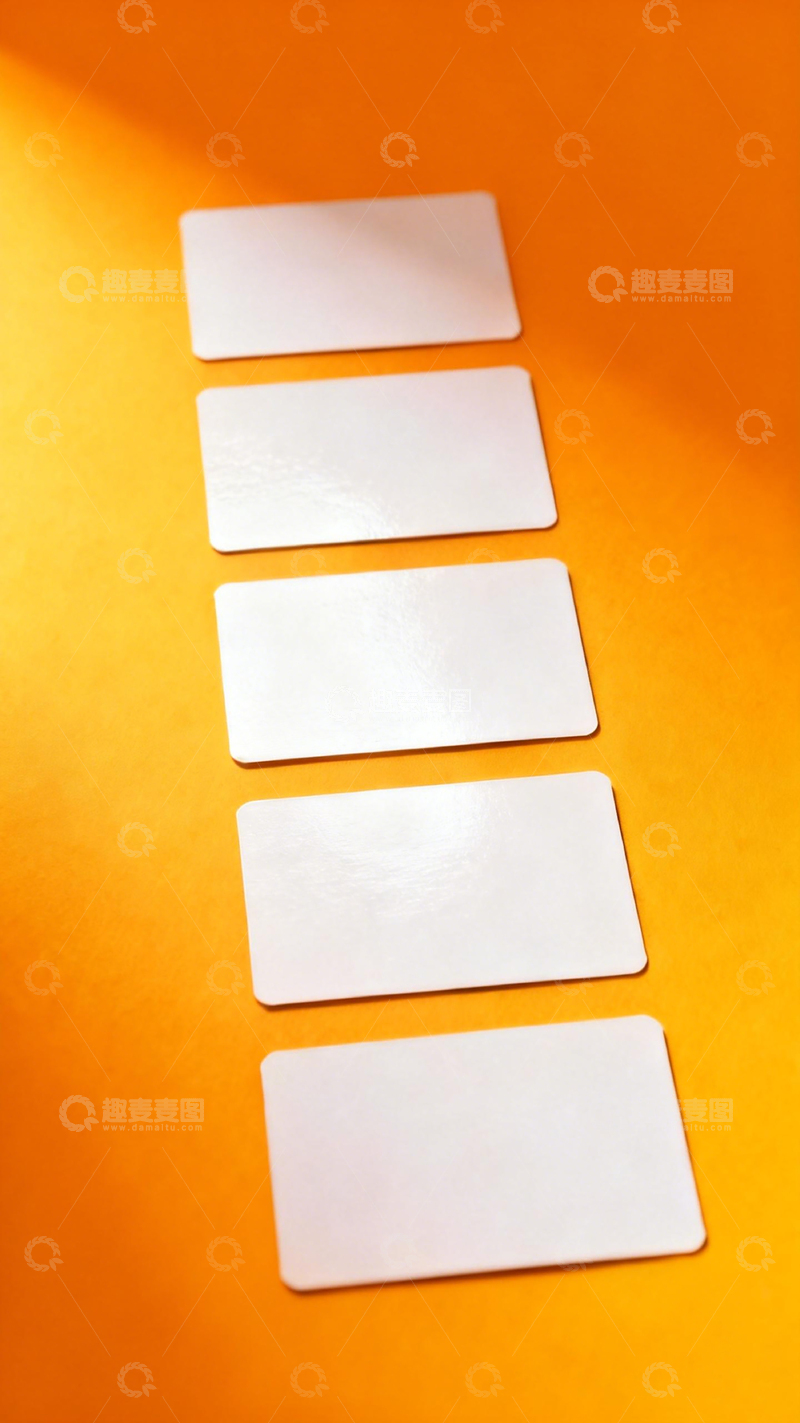 高清大图下载【趣麦麦图】简约白色卡片橙背景设计素材