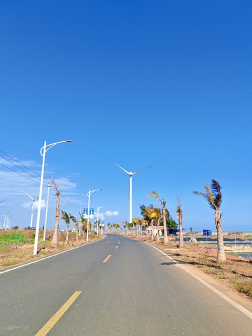 公路风电景观航拍图