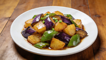 创意美食东北菜地三鲜摄影图