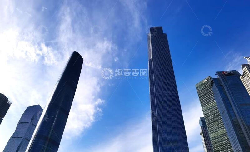 高清大图下载【趣麦麦图】城市高楼仰拍蓝天