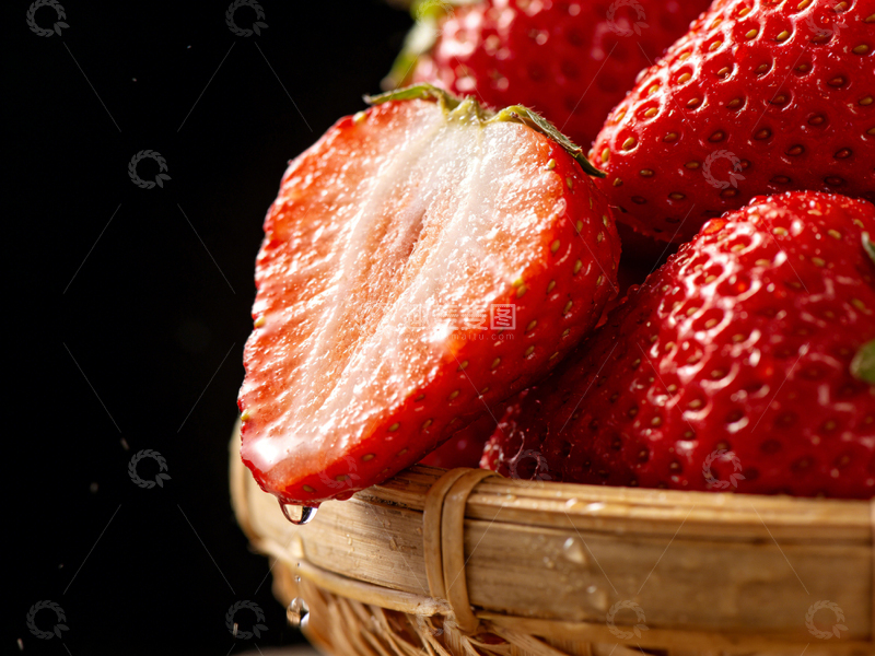 高清大图下载【趣麦麦图】新鲜草莓篮摄影