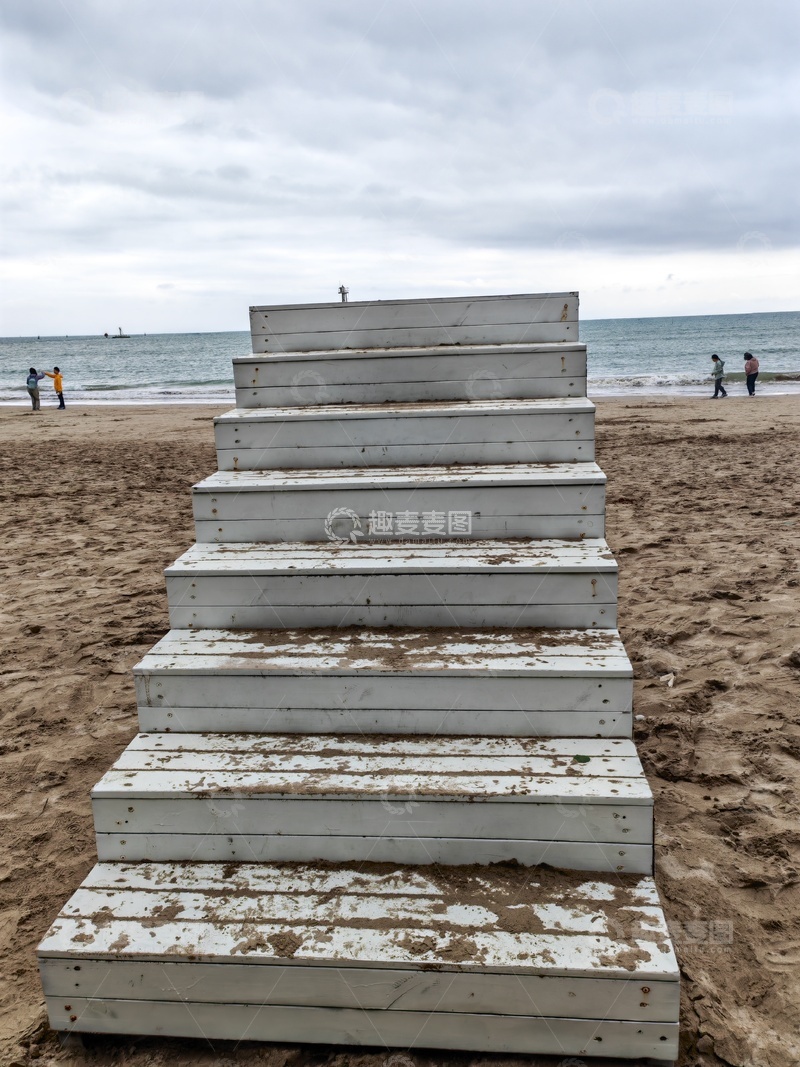 高清大图下载【趣麦麦图】海滩白色阶梯景观