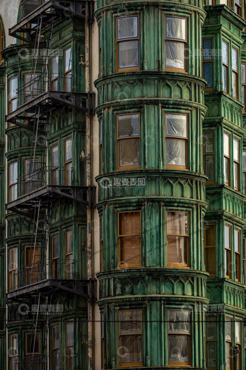 高清大图下载【趣麦麦图】复古绿色建筑立面细节